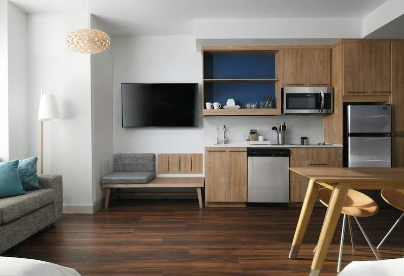 Standard Studio, Element Austin Round Rock