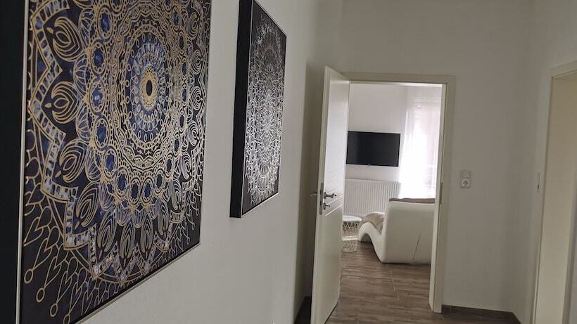 اتاق لوکس, Villa Jolyn