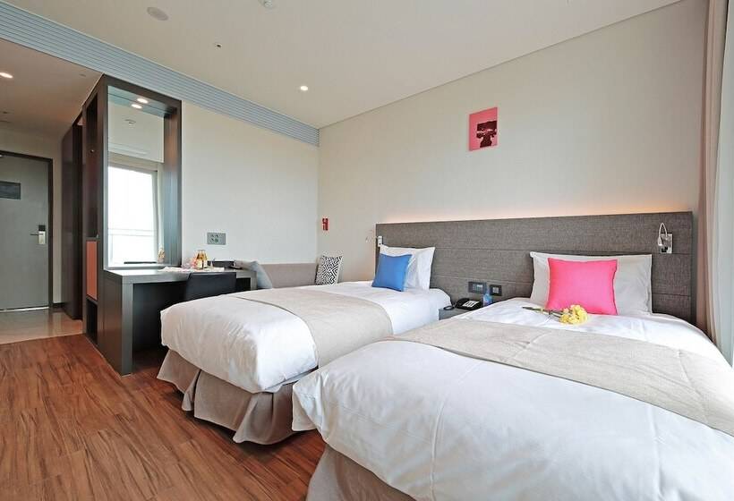 اتاق پرمیوم با چشم‌انداز دریا, Airsky Hotel Incheon