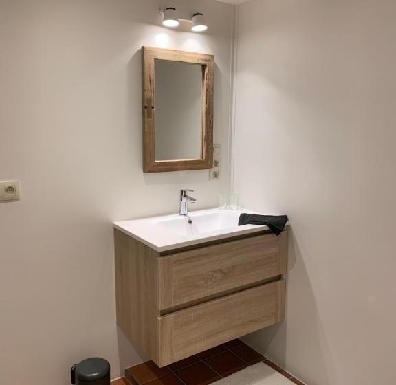 Deluxe Rum, B&b Dageraad