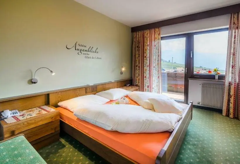 Standard-huone Parveke, Garni Hotel Farmerhof