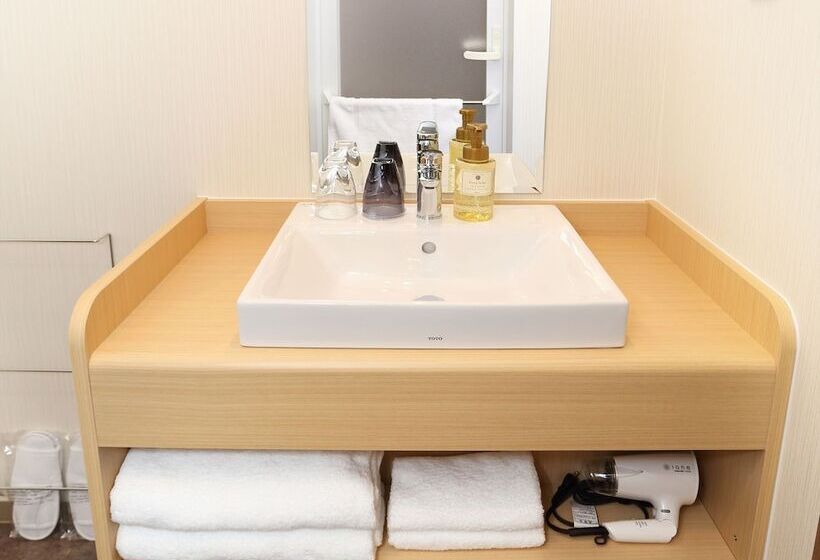 Quarto Triplo Estandar, Henn Na Hotel Kyoto Hachijoguchi