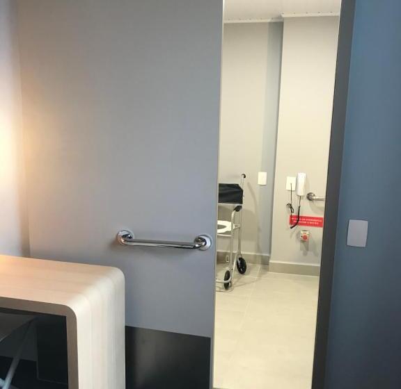 适合残疾人使用的标准间, Ibis Parauapebas