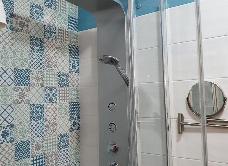 اتاق لوکس با بالکن, Vittoria Guest House Salerno