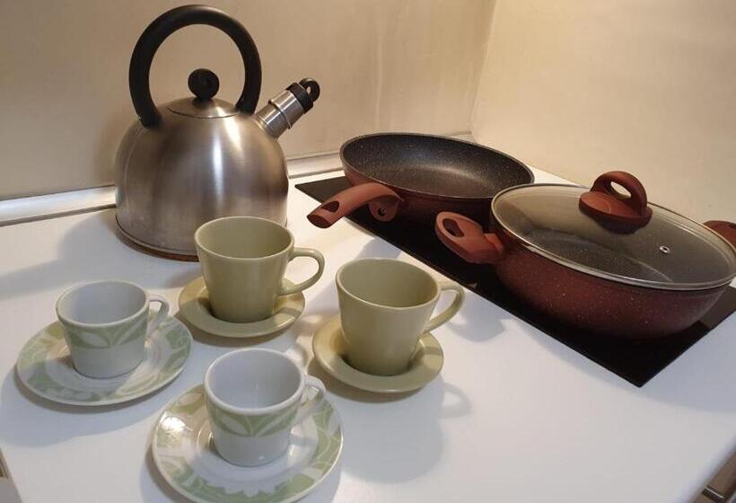 اتاق لوکس با بالکن, Vittoria Guest House Salerno