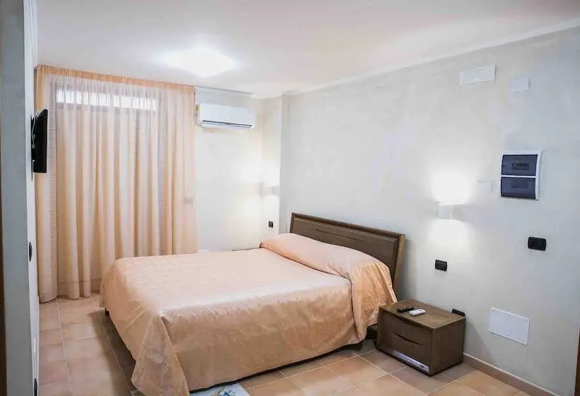 اتاق استاندارد با بالکن, Vittoria Guest House Salerno