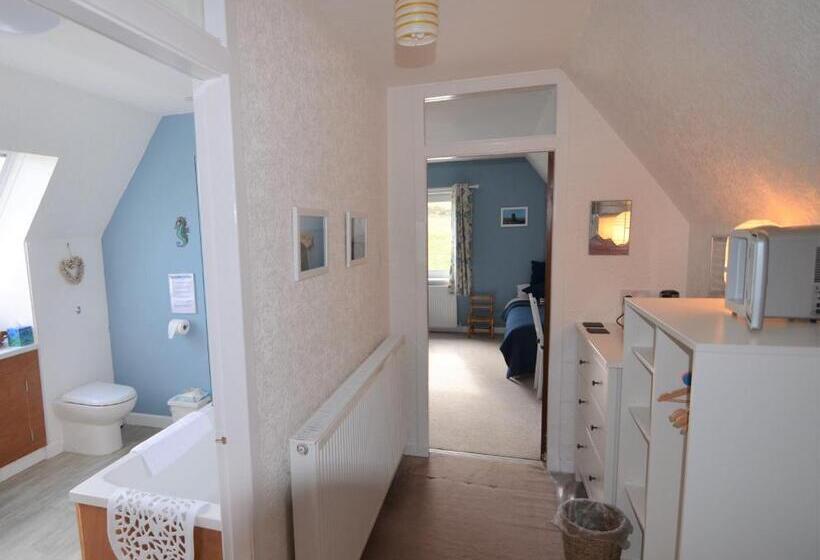 Четырехместный Номер Стандарт, Aurora Bed & Breakfast