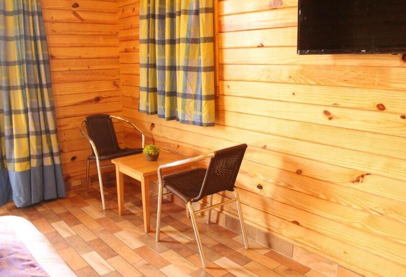 Mökki 1 Makuuhuone, Tropical Cabanas