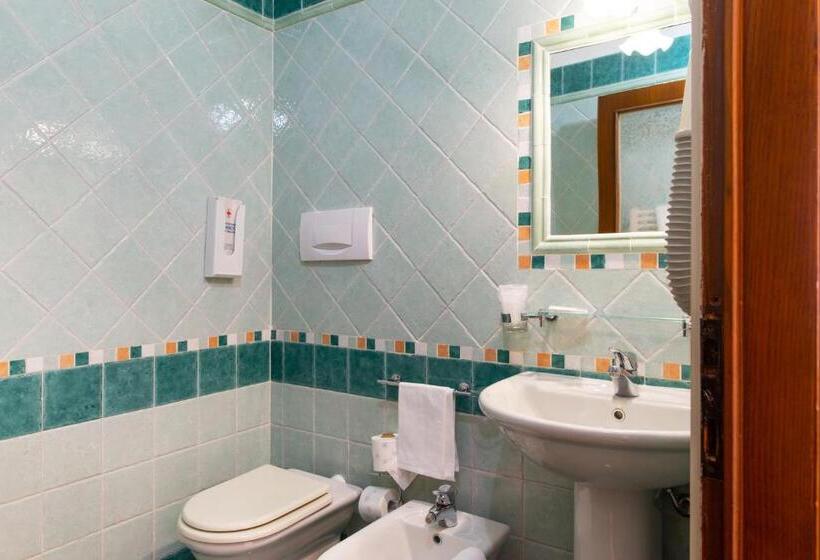 اتاق استاندارد با چشم‌انداز, Arco Del Vento