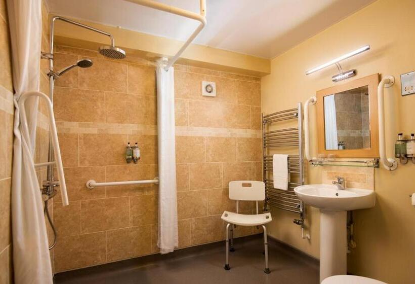 身障者適用スタンダードルーム, The Bamburgh Castle Inn   The Inn Collection Group