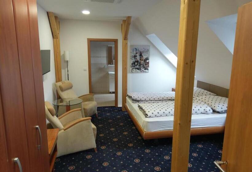 חדר קומפורט לשלושה, Ubytování Za Kapličkou