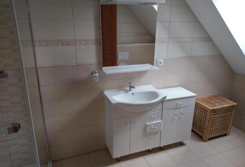 חדר קומפורט לשלושה, Ubytování Za Kapličkou