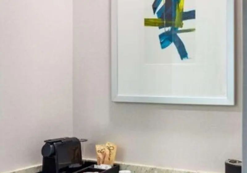 キングサイズベッドのスタンダードルーム, Best Western Premier Hotel At Fisher S Landing