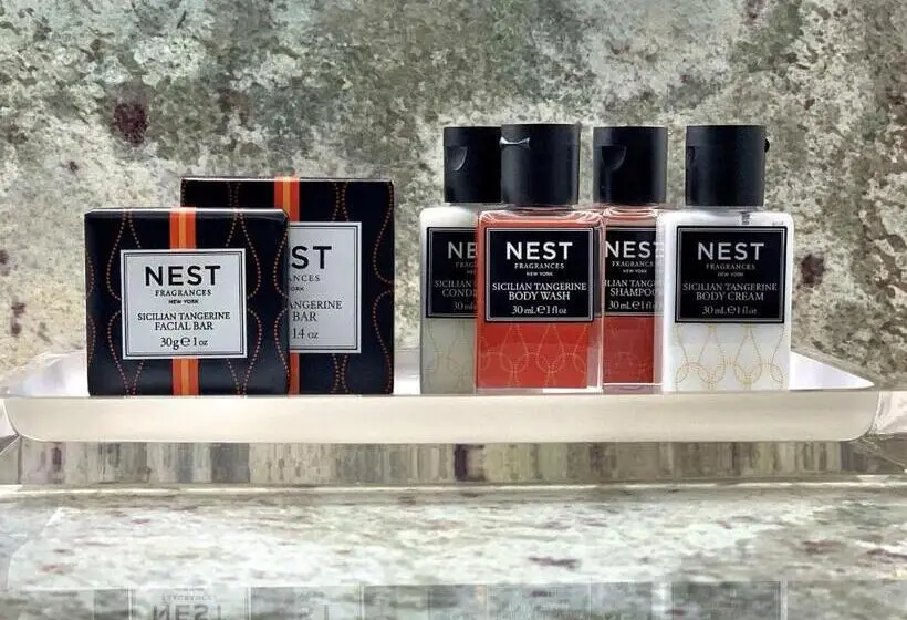 ２ダブルベッドのスタンダードルーム, Best Western Premier Hotel At Fisher S Landing