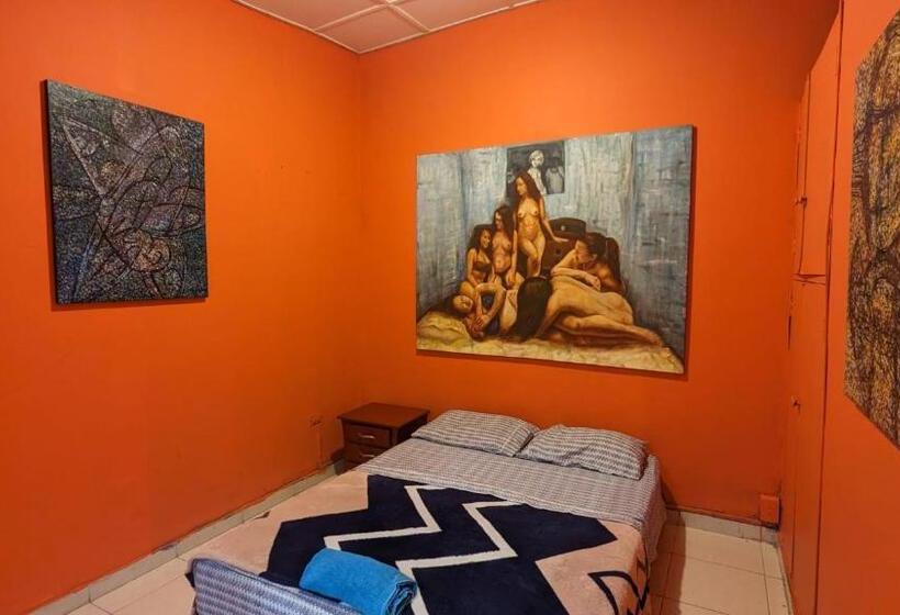 اتاق استاندارد, Lienzo Hostel And Mural Art Museum
