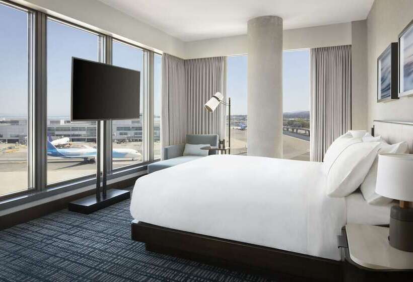 מיטת קינג בסוויטה, Grand Hyatt At Sfo