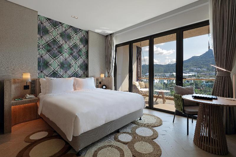 Номер Премиум, Holiday Inn Resort Qionghai Guantang, An Ihg