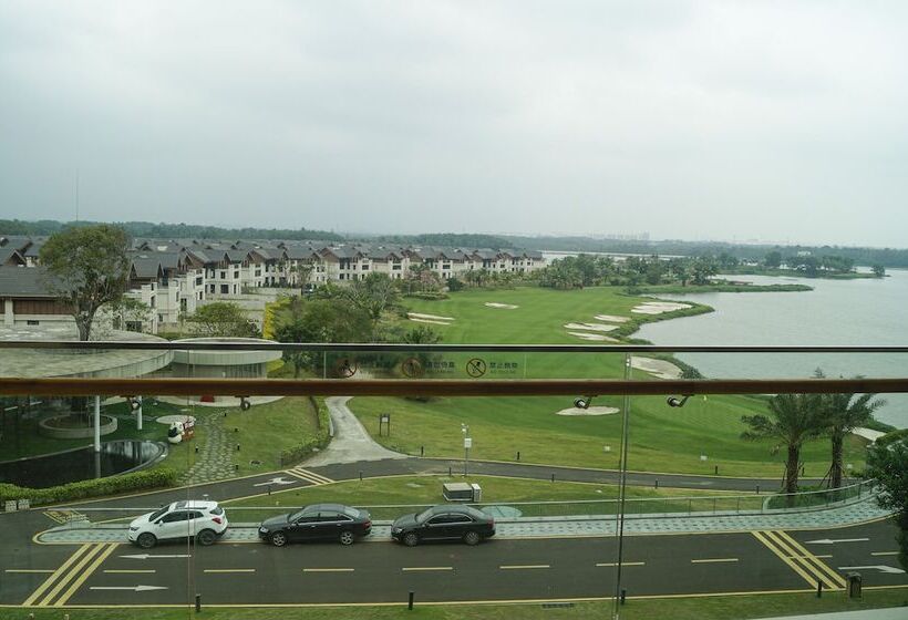 חדר פרמיום נוף לאגם, Holiday Inn Resort Qionghai Guantang, An Ihg