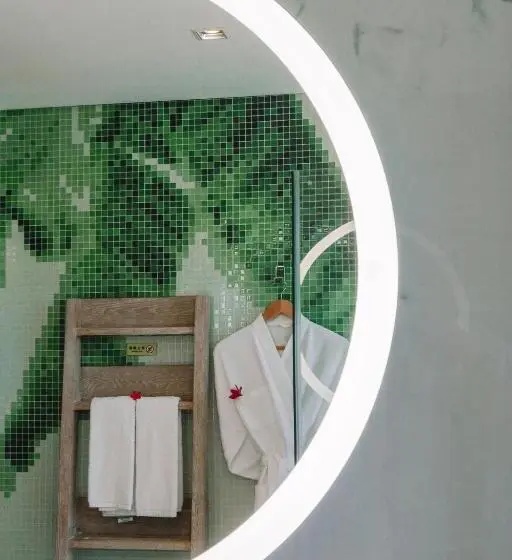 اتاق استاندارد با تخت بزرگ, Holiday Inn Resort Qionghai Guantang, An Ihg