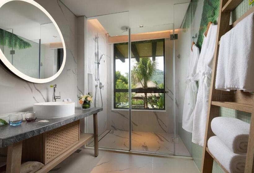 غرفة قياسية سرير كينج, Holiday Inn Resort Qionghai Guantang, An Ihg