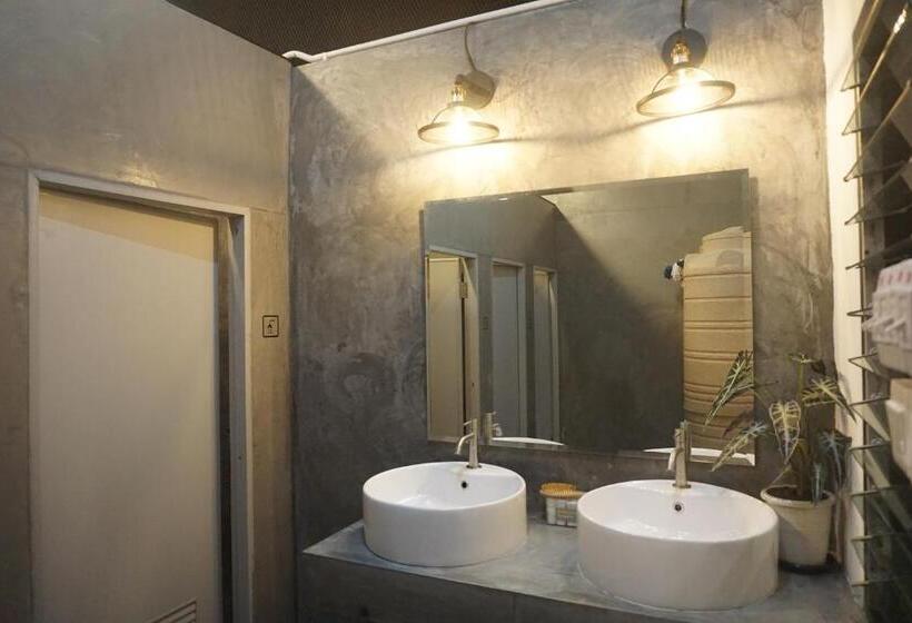 מיטה בחדר משותף, Khoksametchunhostel