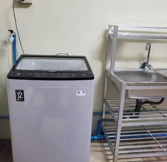 בית, 4 חדרי שינה, Khoksametchunhostel