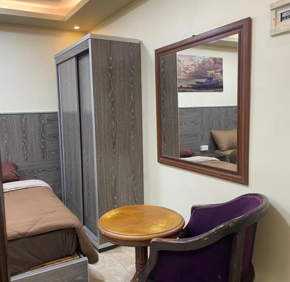 اتاق استاندارد سه نفره, Al Deyafa