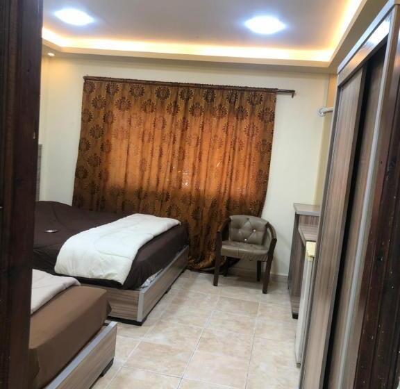 اتاق استاندارد سه نفره, Al Deyafa