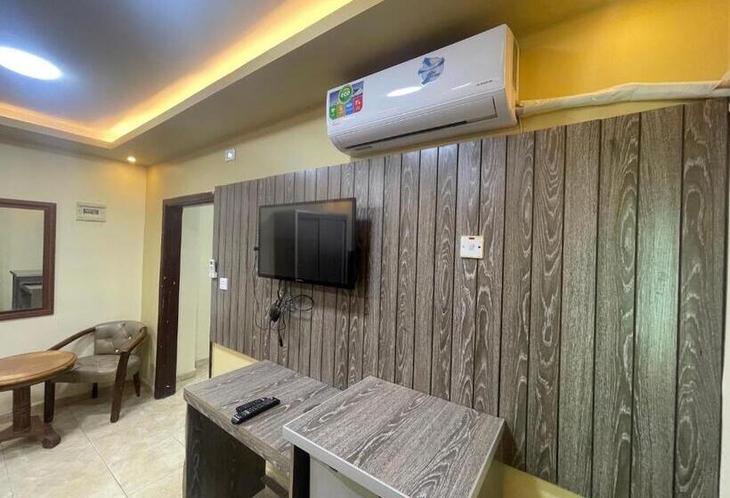 اتاق استاندارد سه نفره, Al Deyafa