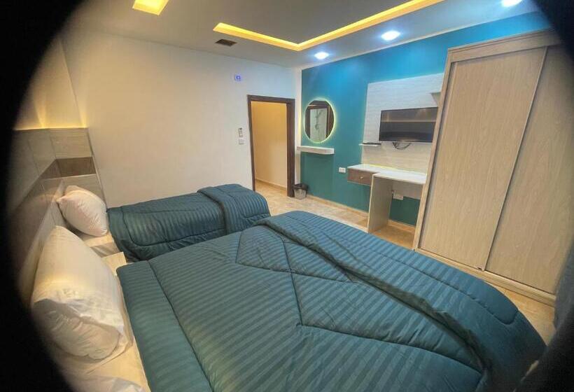 اتاق لوکس سه تخته, Al Deyafa