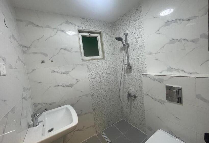 اتاق اکونومی, Al Deyafa