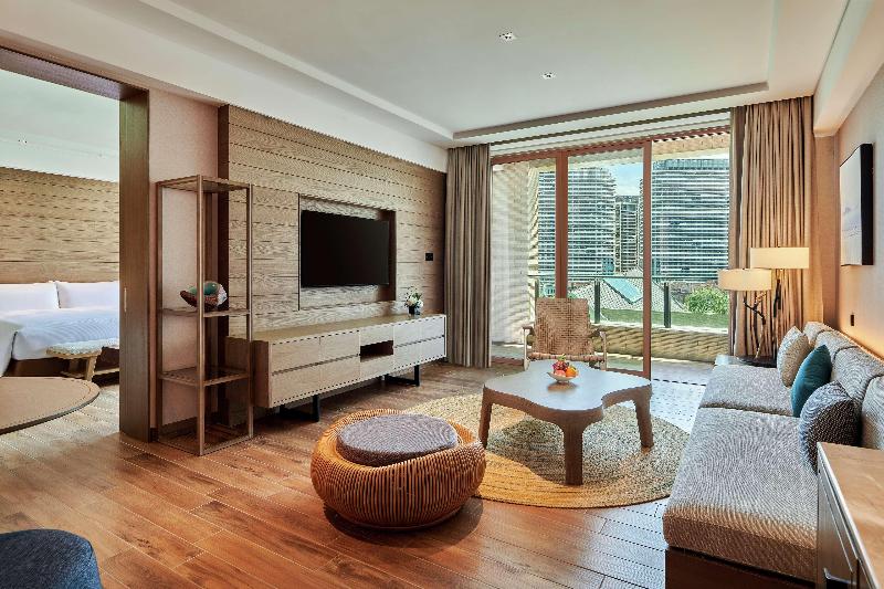 Suite Deluxe, Doubletree By Hilton Shanwei