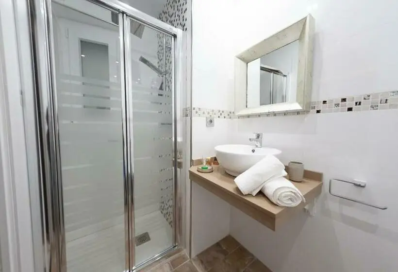 Standardzimmer, Hercules Boutique