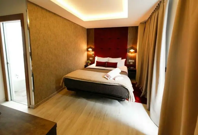 Suite, Hercules Boutique
