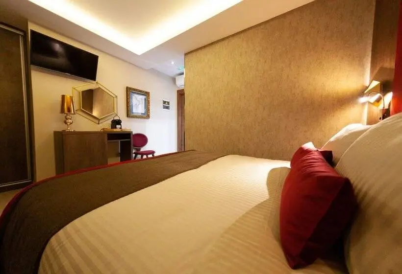 Suite, Hercules Boutique