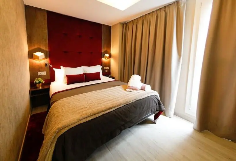 Suite, Hercules Boutique