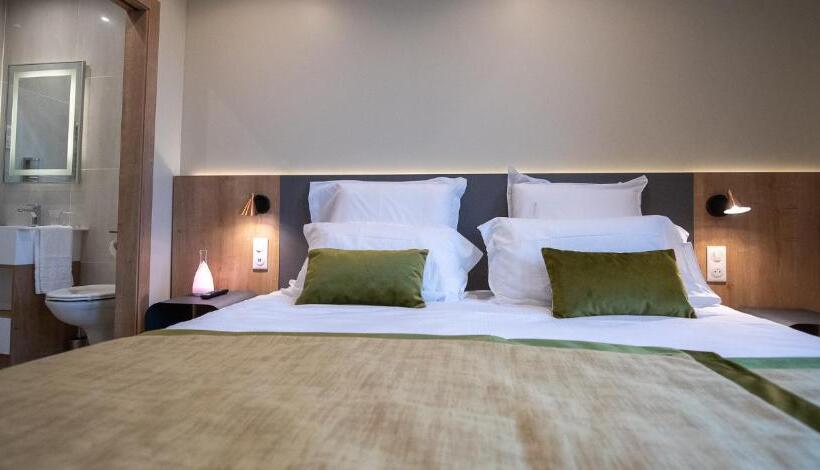 اتاق سوپریور با تخت بزرگ, Le Vivier