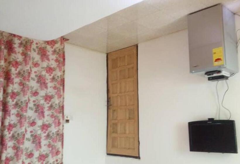 اتاق استاندارد یک نفره, Panaasa Guest House