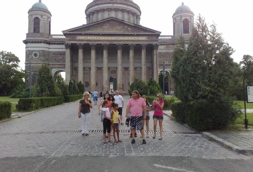 Huoneisto 2 Makuuhuonetta, Ubytovanie Danube