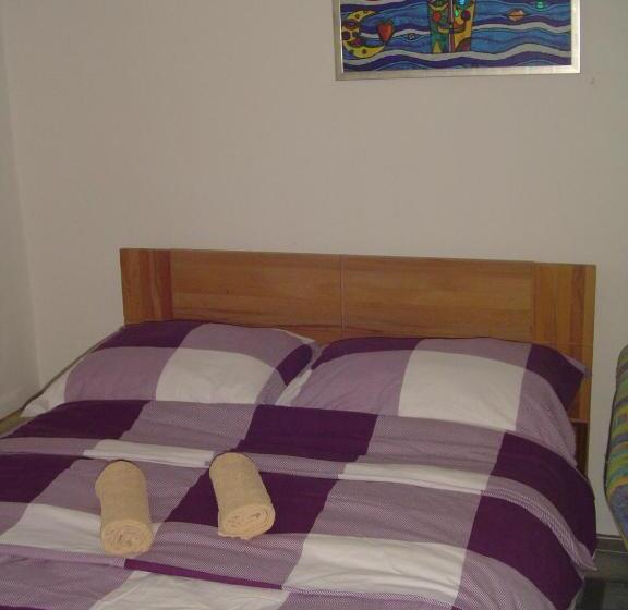 1 Bedroom Apartment Lake View, Ubytovanie Danube