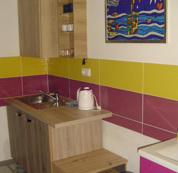 1 Bedroom Apartment Lake View, Ubytovanie Danube