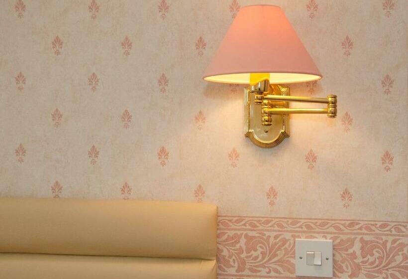 غرفة قياسية فردية, White Heather