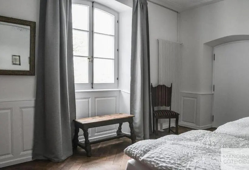 スタンダードルーム, Manoir De La Côte Dieu