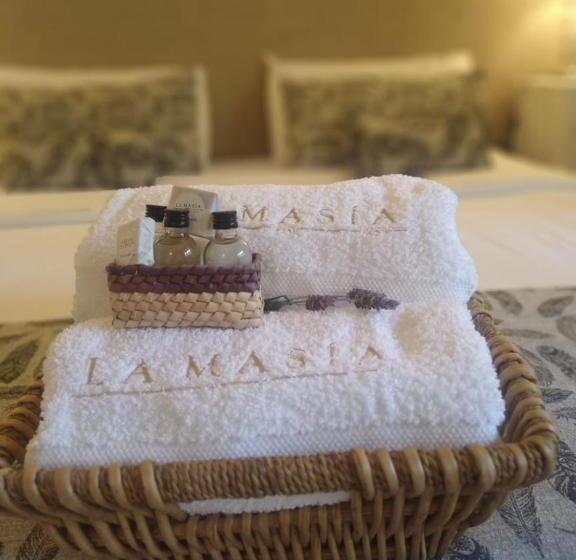 اتاق استاندارد, La Masia