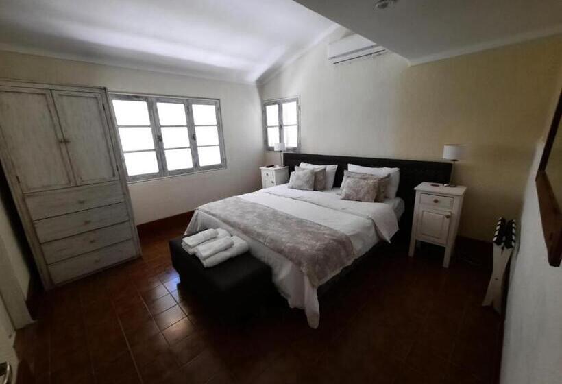 اتاق استاندارد, La Masia