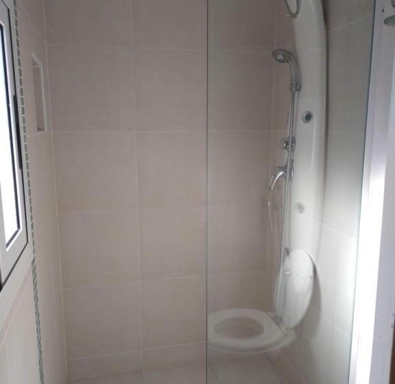 اتاق استاندارد, La Masia