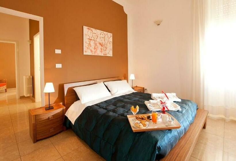 اتاق سوپریور سه تخته, Fourseasons