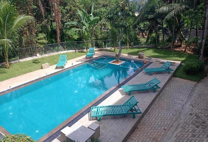 Pokój Deluxe, French Garden Kandy