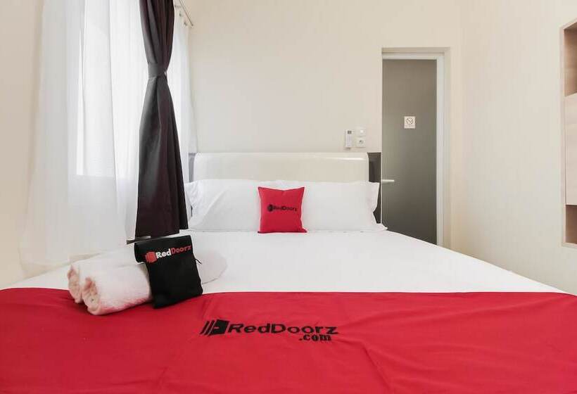 スタンダードルーム, Reddoorz Near Soekarno Hatta Airport