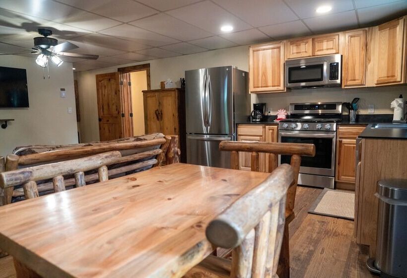 סוויטת פרמיום, Ouray Riverside Resort   Inn & Cabins